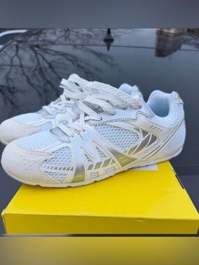 Marc Jacob’s 72 Spring Sneaker